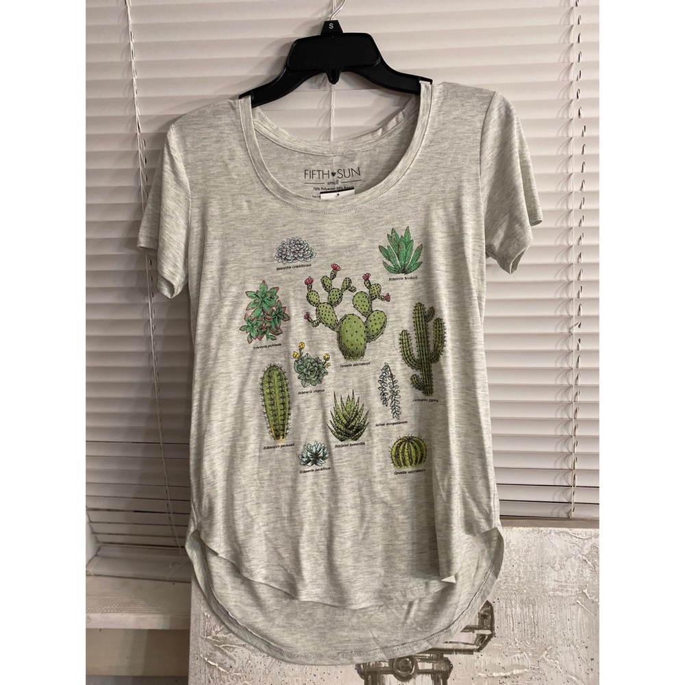 Junior T-shirt